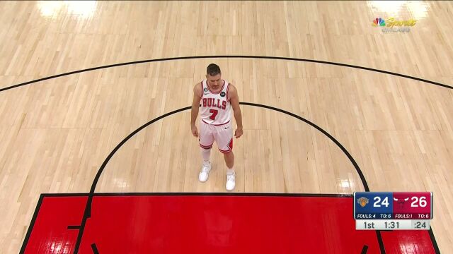 NBA常规赛：尼克斯vs公牛第1节 中文解说回放