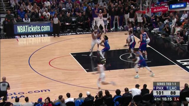 没打过这么富裕的仗 快船反击4打1上篮稳稳命中