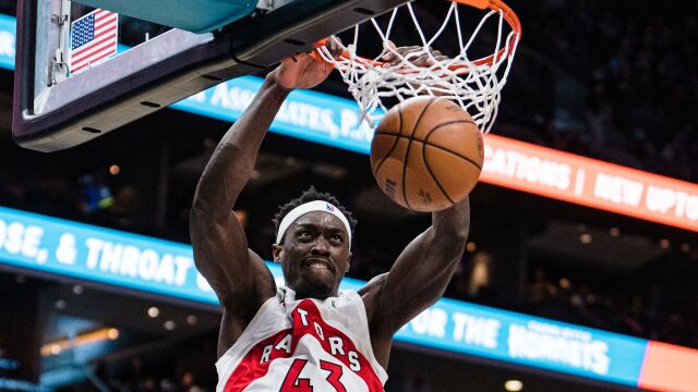 西亚卡姆vs黄蜂集锦 得分简洁高效 砍全场最高36分