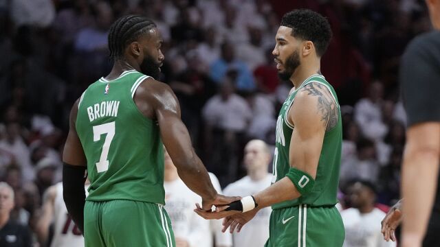 热火97-110凯尔特人 绿军4人轰20+大胜热火追至2-3