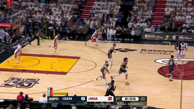 配合默契！约基奇漂移横传助攻波普底角空位三分一发入魂