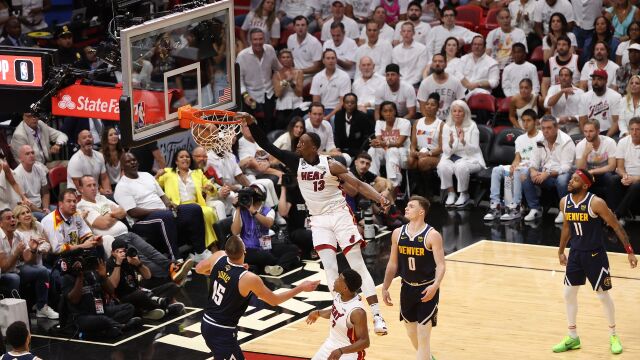 掘金vs热火五佳球 阿德巴约双鬼拍门送上钉板大帽