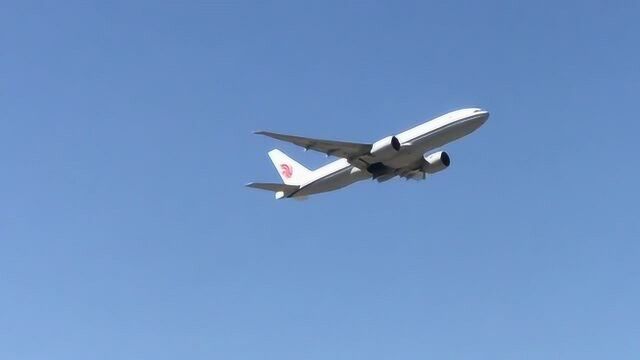 B747客机起降视频,这款飞机真是太炫酷了