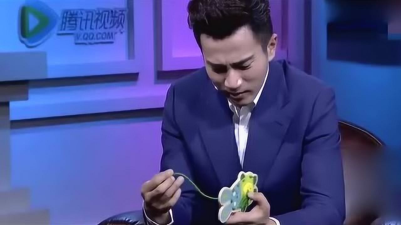 主持人问刘恺威杨幂在家的地位怎么形容刘恺威竟说她是个保姆