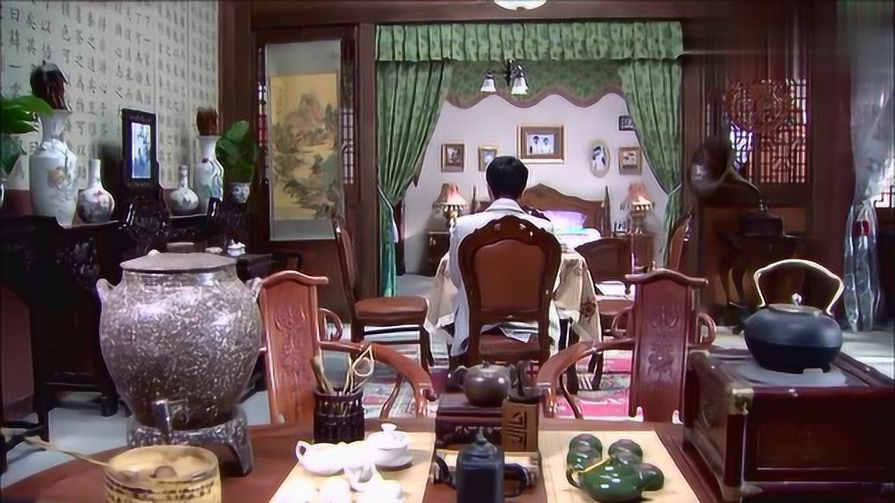 深宅1927:祝蓉和陈义正之间,还是很尴尬,陈义正总是客客气气的_高清
