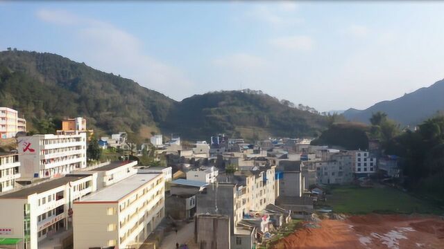 航拍巴马那桃街上、合龙屯、廷六屯