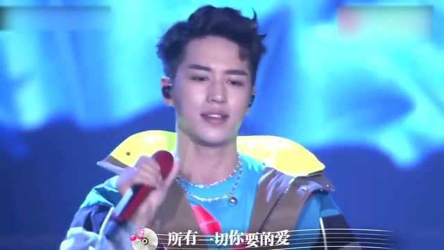 许魏洲演唱会《一千年以后》,不知道洲洲这首歌,是唱给谁的呢