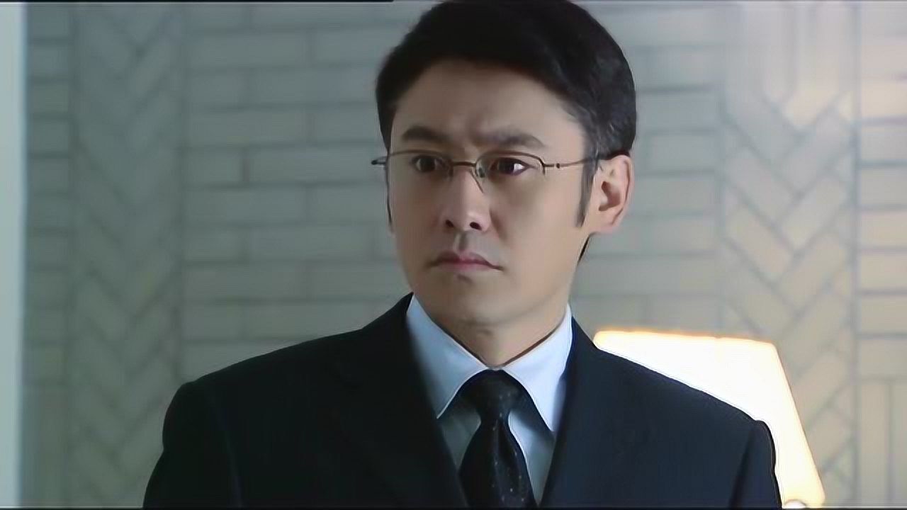温柔的背后男子口中说的见客户被老婆识破