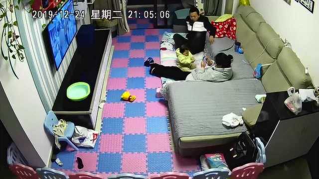 黑客破解家庭摄像系统:发现一男子在客厅当着孩子和老婆的面做出了这种事情