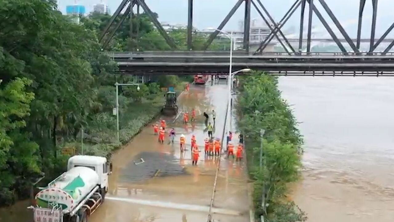 广西柳州柳江河将退至警戒水位,市民仍需警惕洪水带来的影响