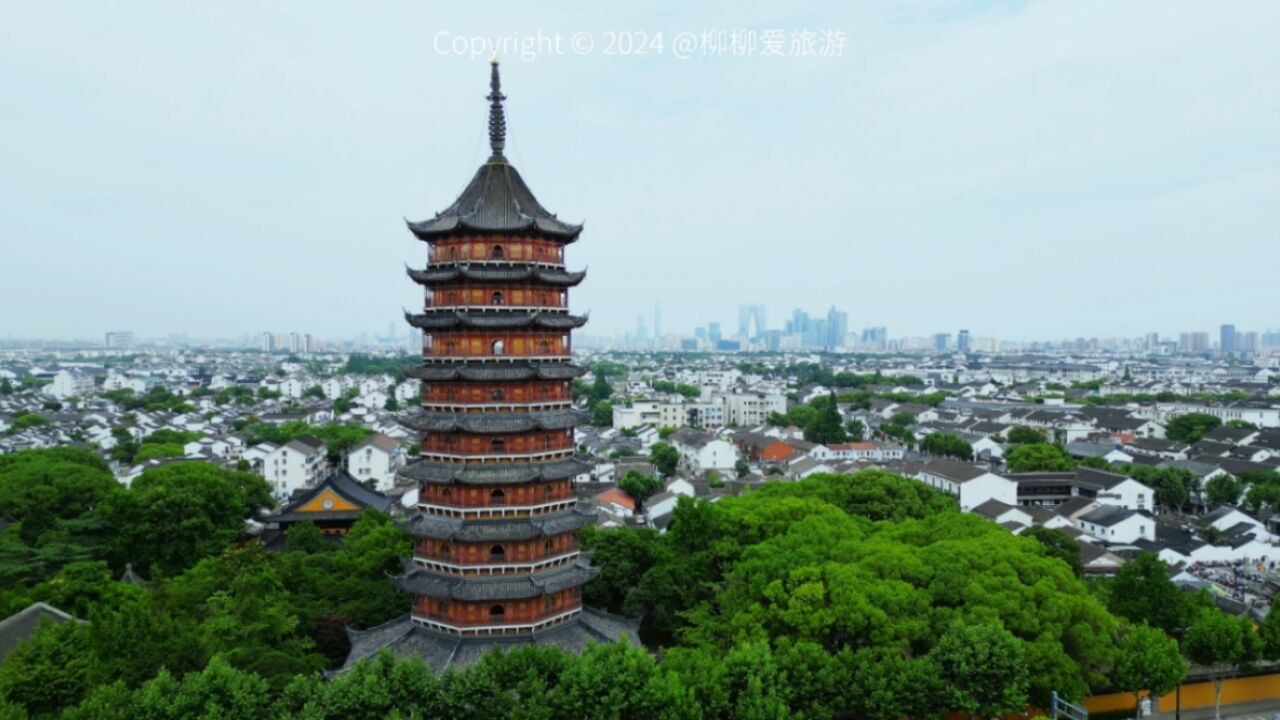 苏州地标北寺塔,位于报恩寺内,八角九层,雄冠江南,远眺苏州另一地标东方之门