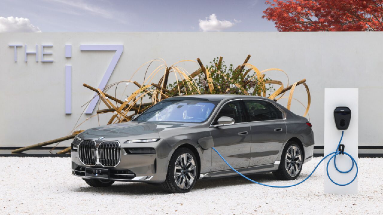 2023年度智能座驾评选——创新纯电动BMW i7