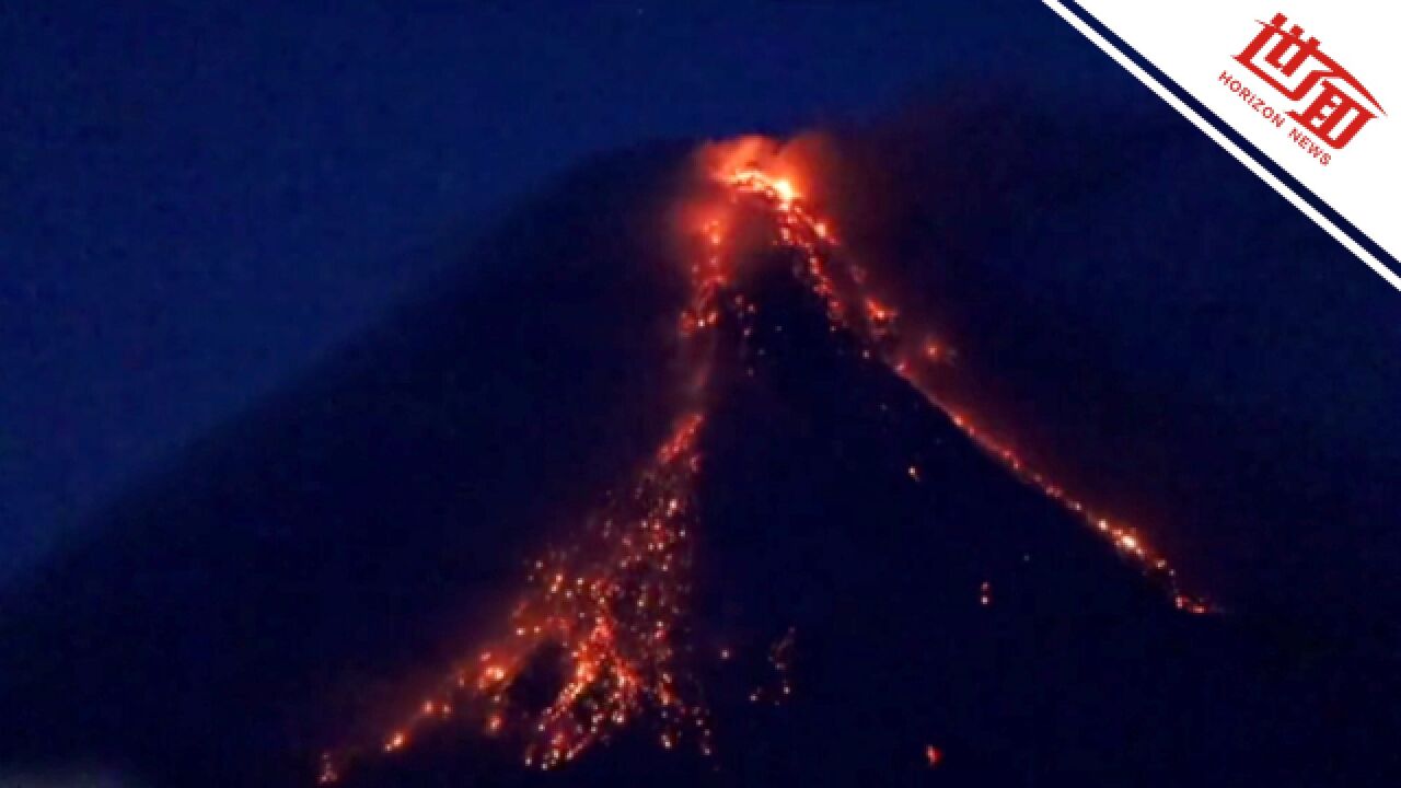 菲律宾马荣火山持续8周喷出岩浆 赤红岩浆从山顶奔流而下