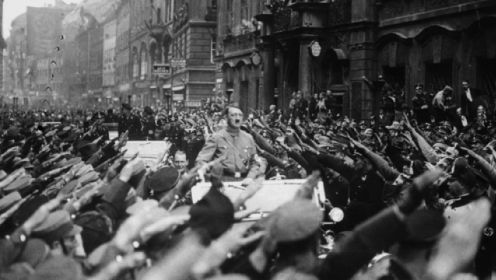 抓捕艾希曼2：希特勒吞并奥地利，竟受到英雄般的欢迎，这荒唐一幕被拍下