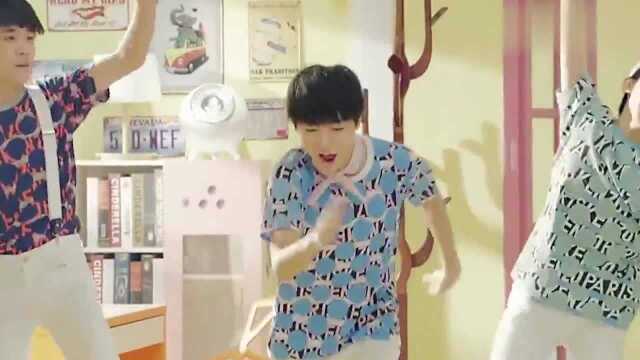 大梦想家:TFBOYS《大梦想家》官方MV,那时的他们好青涩