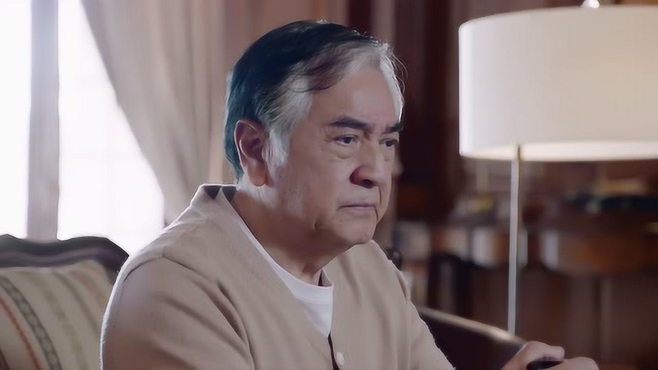 第二次也很美许朗被接受调查一个人躲在篮球场豪哥出场安慰他