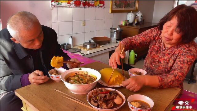 晋北农村特色美食,黍子面黄糕,吃过的人都说香