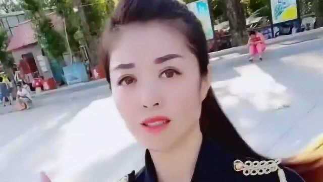 女歌手唱首《就是这个范儿》,DJ动感十足,真好听