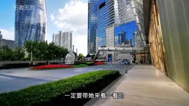 上海中心大厦顶楼,餐厅生意好还能看风景,看看吃个下午茶需要多少钱