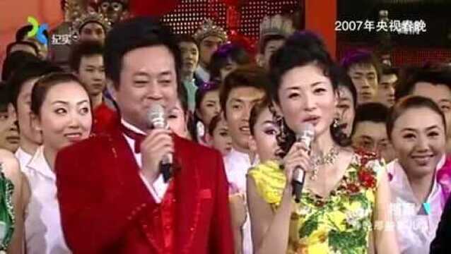 回顾春晚黑色三分钟,主持人抢词陷入混乱,朱军李咏还大打出手?