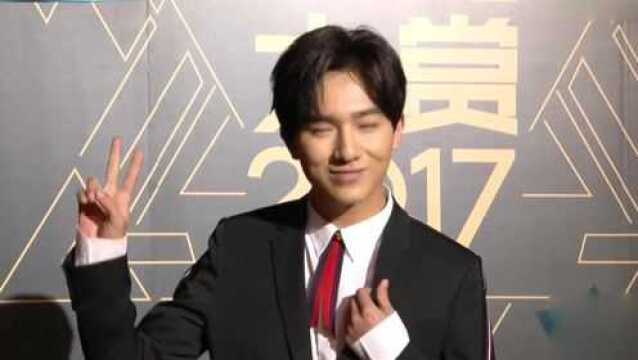 李宏毅亮相红毯