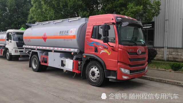 国六排放青岛解放悍威12.7方油罐车