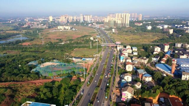 晨拍湖南衡阳市衡州大道西段,300米高空俯瞰,大城西拓空间巨大