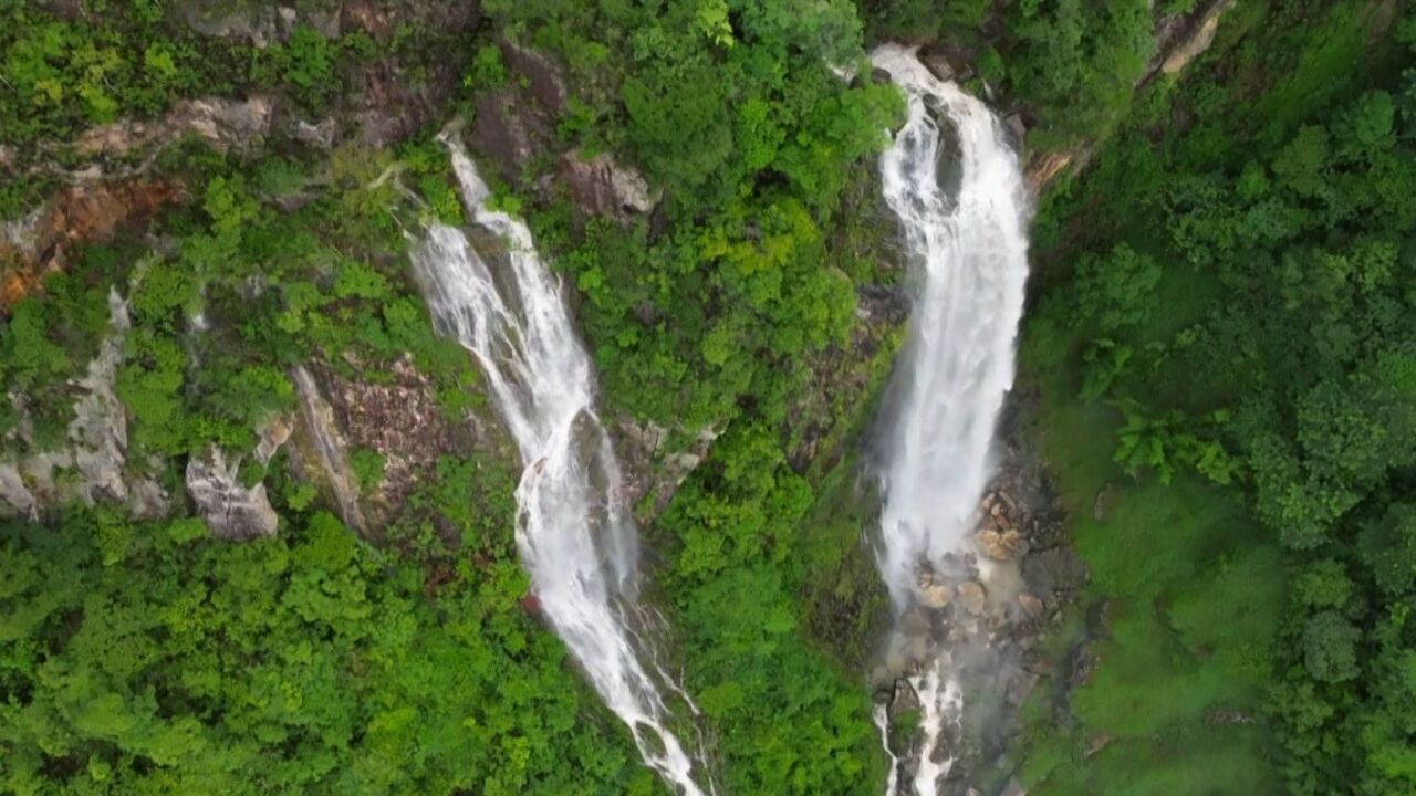 壮观!150多米落差的瀑布,持续强降雨后的广东云浮奇观