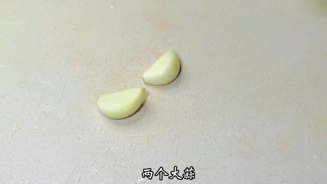 1把韭菜,1碗面教你做韭菜面条,吃一口就忘不了的美食,太香了