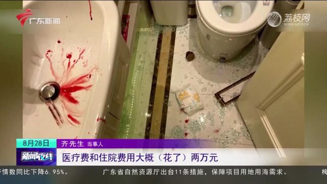 可怕!男子洗澡时淋浴房玻璃门突然爆裂,缝了20多针