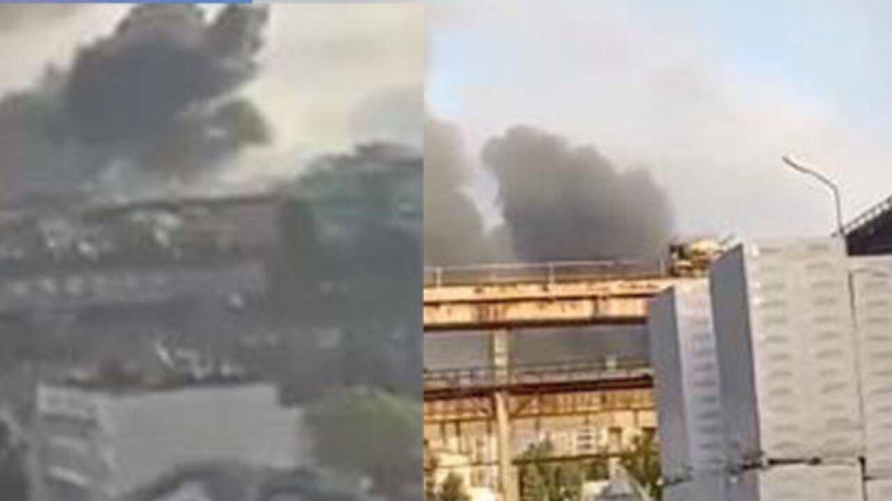 乌克兰首都基辅多次爆炸市中心升起蘑菇云,爆炸现场民众四散逃离