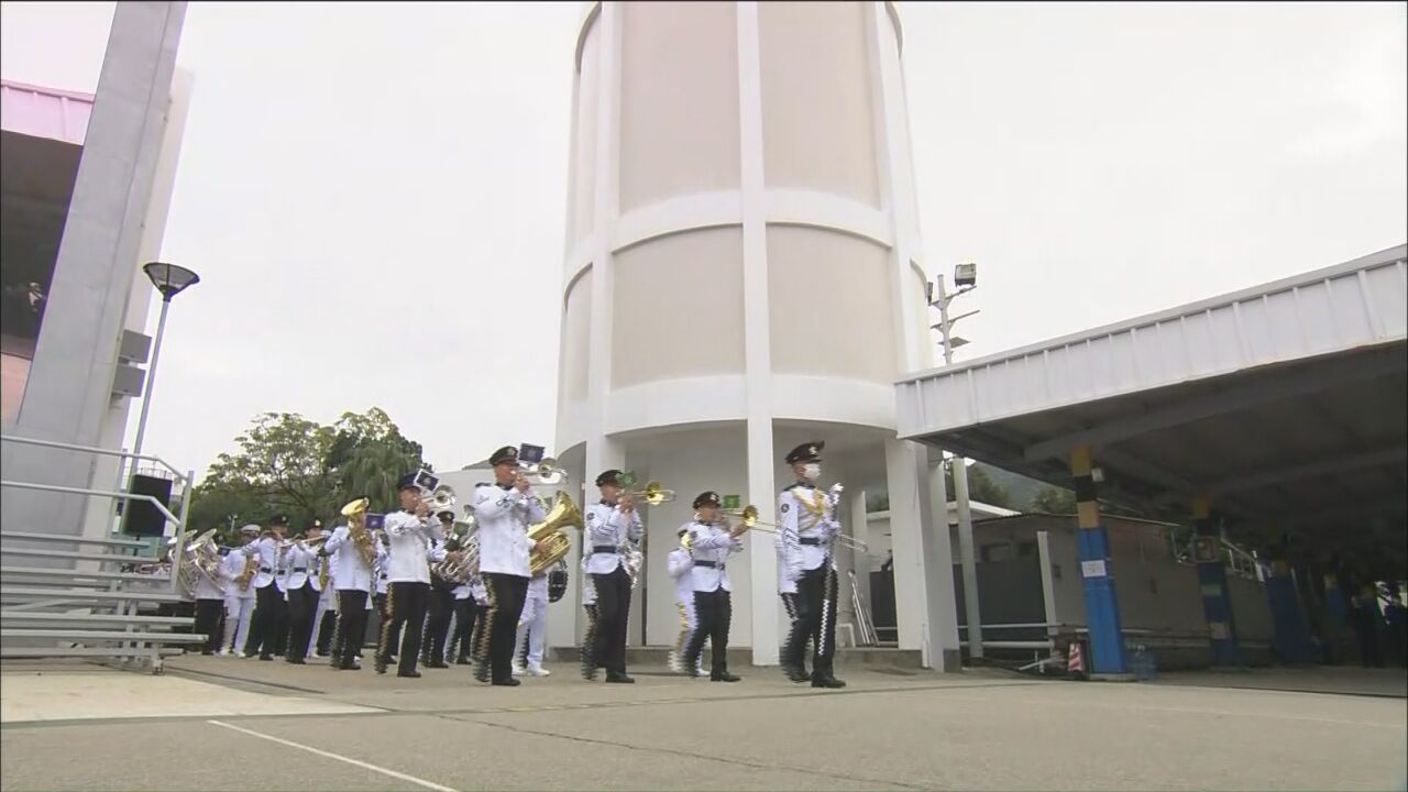 香港保安局带领六大纪律部队举行宪法40周年升旗仪式