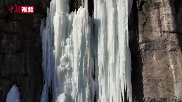 宁夏贺兰山冰瀑奇观美不胜收