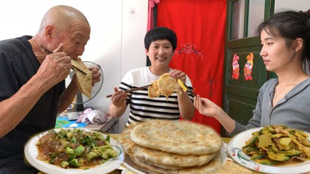 过日子,柴米油盐,粗茶淡饭,平常的画面,也是生活最真实的味道