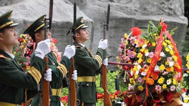 传承红色基因,400青少年参加广州烈士陵园祭奠英烈活动