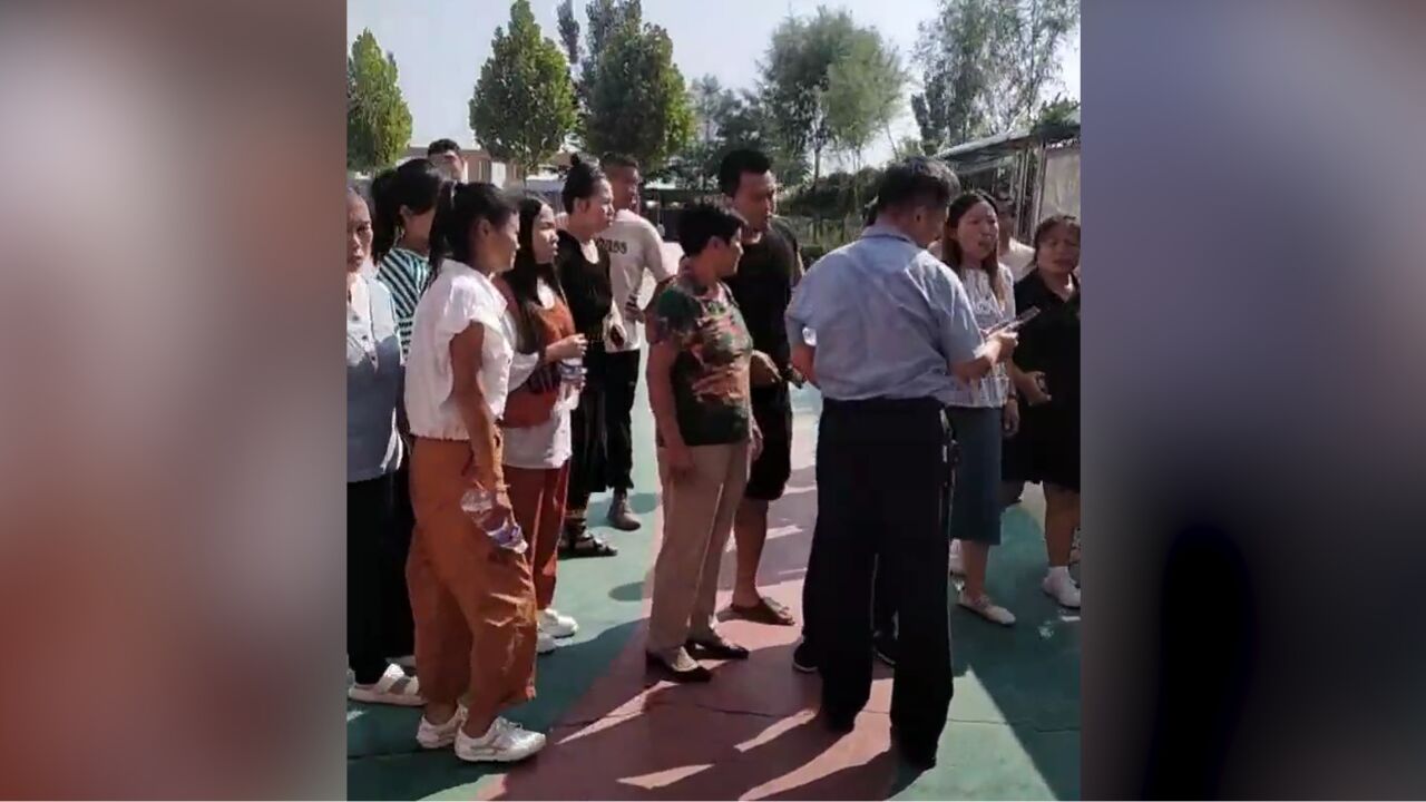 教育局长回应一民办学校把三个班学生转给其他学校:属违规招生,已安排就近入学