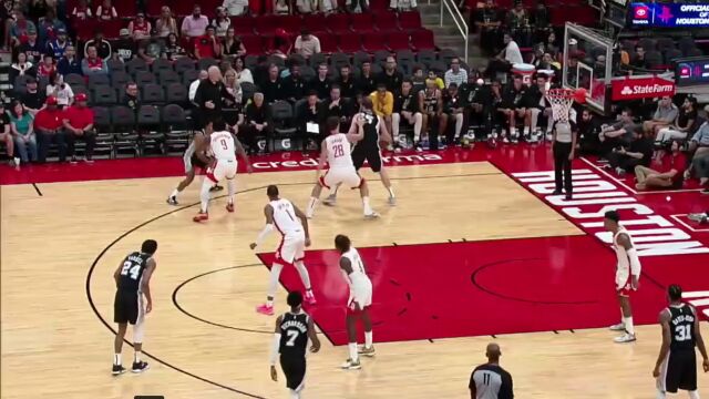 就是这么果断 珀尔特尔抬手投篮稳稳命中