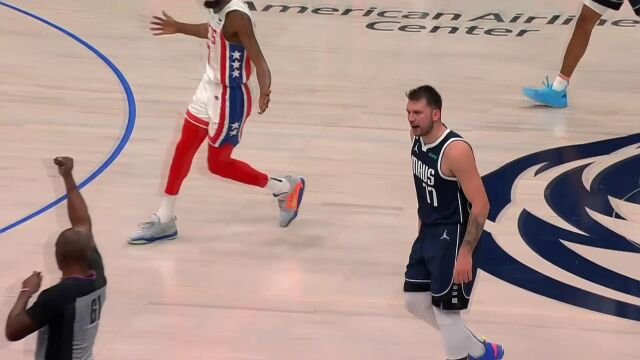 NBA常规赛：篮网vs独行侠第3节英文原声回放