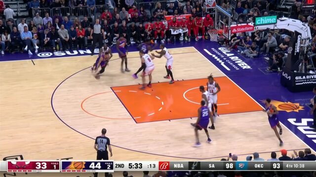 刻在骨子里的默契 布克随手一抛助飞艾顿空接暴扣