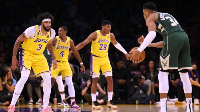 雄鹿115-106湖人 字母哥狂砍38分豪取九连胜