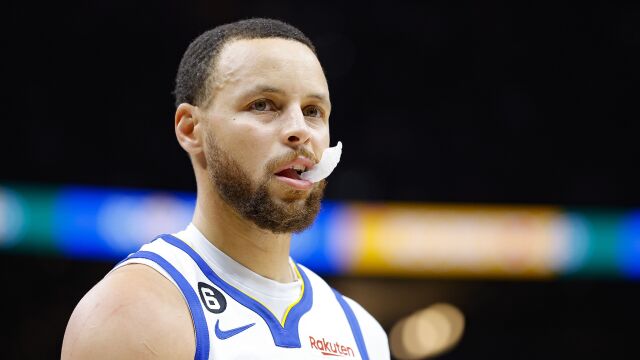 库里vs老鹰集锦 全场31+6+5全面发挥无力回天