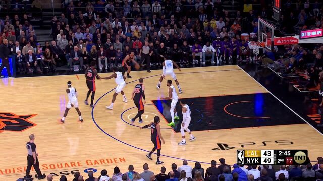 湖人vs尼克斯第2节中文解说回放