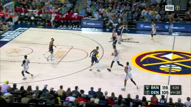 一切尽在掌握之间！约老师长臂一甩送出精准四分位长传