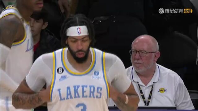 NBA常规赛：尼克斯vs湖人第1节英文原声回放