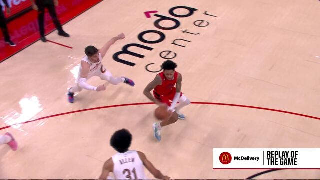 大中锋也有柔和手感 努尔基齐突破反篮强打艾伦