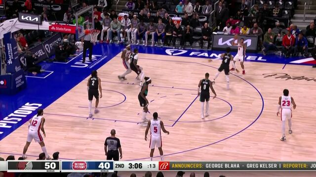 艾维击鼓传花送妙传 巴格利晃飞防守双臂暴扣