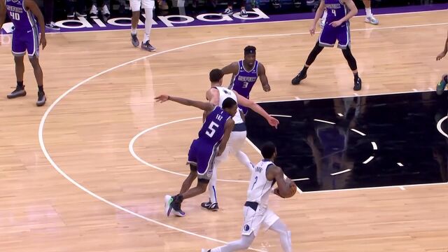 说时迟那时快 欧文骑马射箭三分穿网