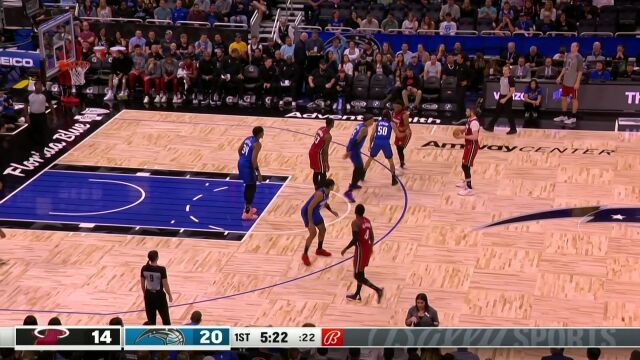 阿德巴约篮下暴扣 卡特三分开火强势回应