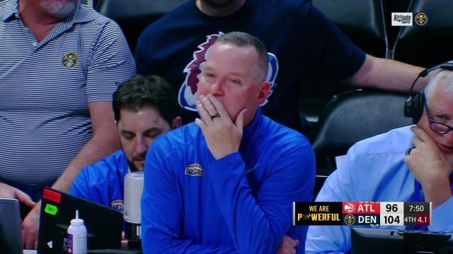 格里芬冲击内线 突破过人把球放进