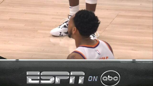 NBA常规赛：太阳vs雄鹿第2节 英文解说回放